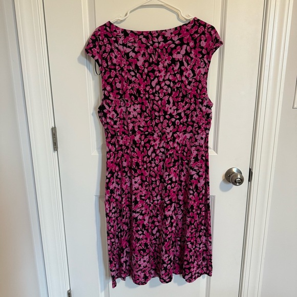 Dana Buchman Dress Women’s XL Party Stretch Ruched Waist‎ Professional Pink Leaf - Picture 4 of 4